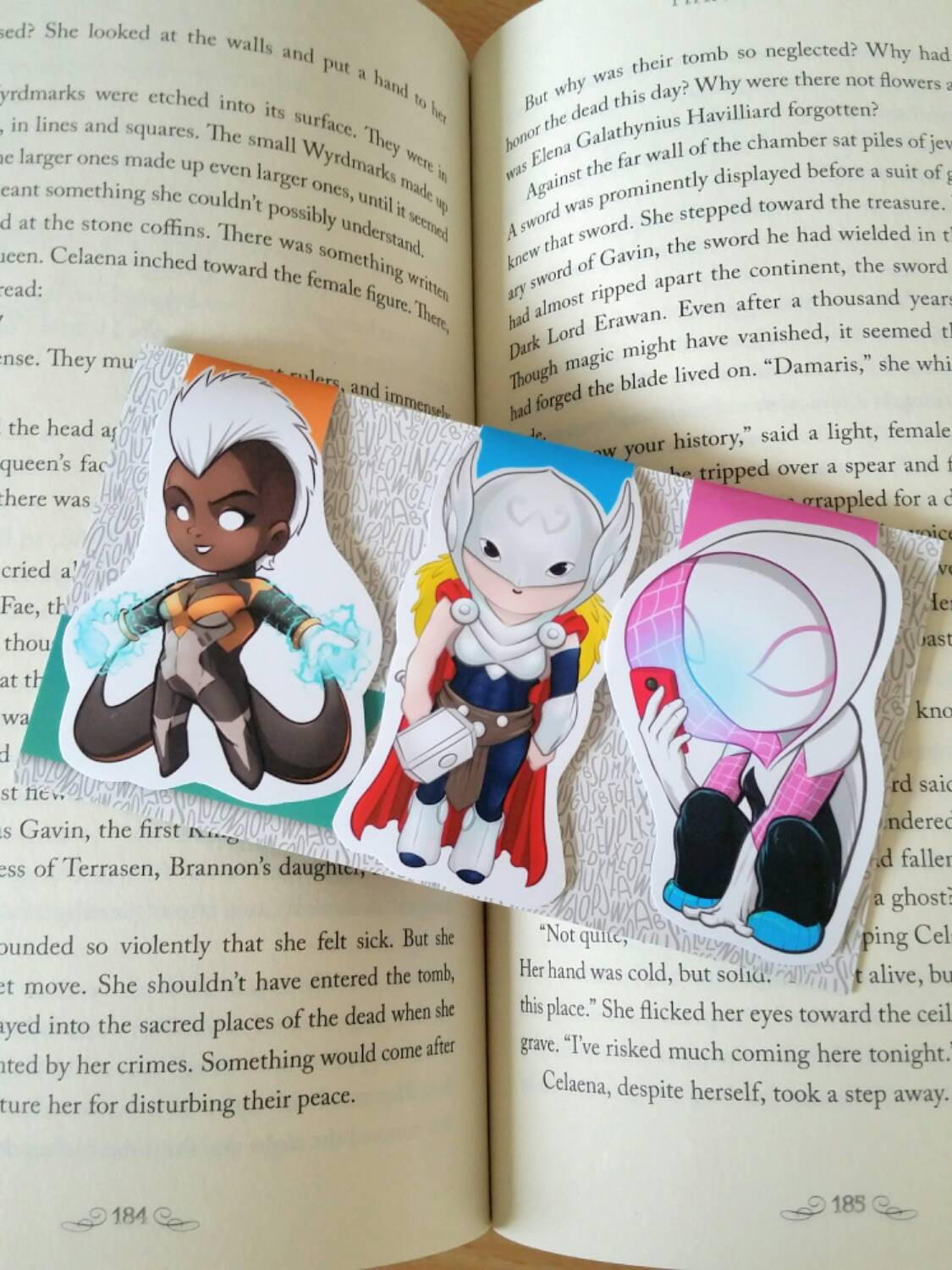 Superhero Girls Magnetic Bookmarks